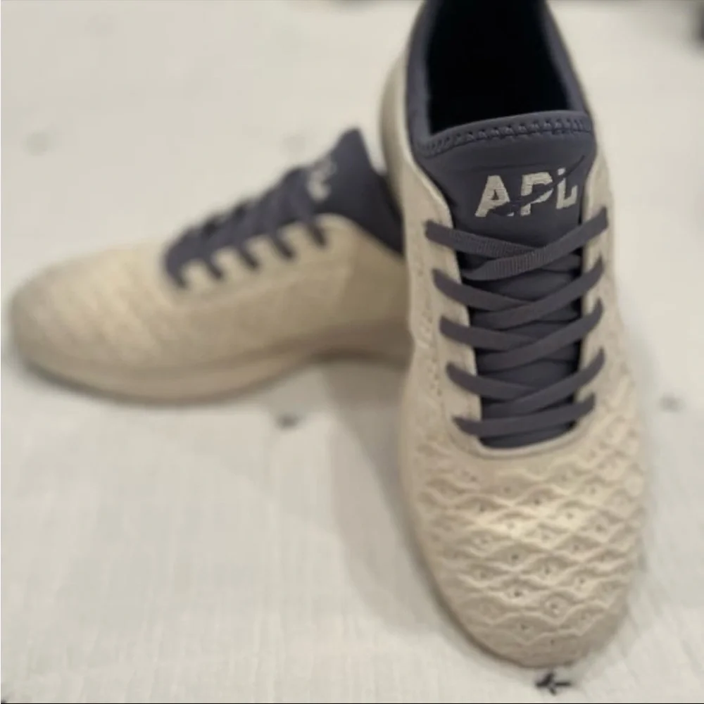 APL Techloom Phantom Running Shoe Size 10.5 Parchment Midnight